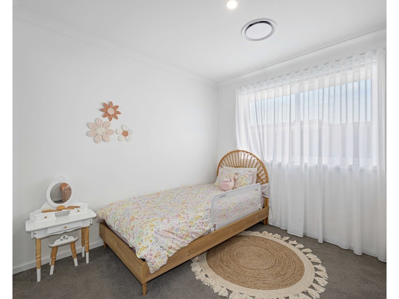 14 Farmstead Avenue, Thrumster NSW 2444