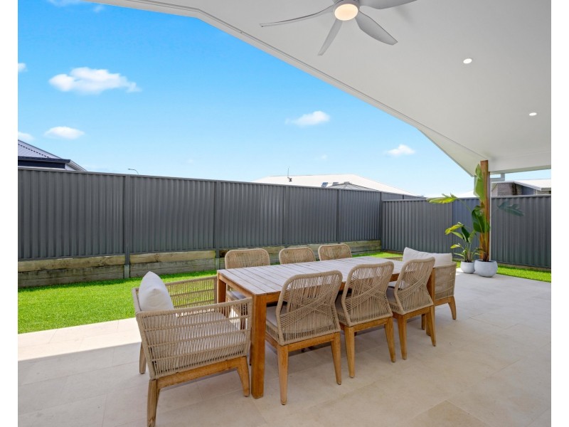 14 Farmstead Avenue, Thrumster NSW 2444