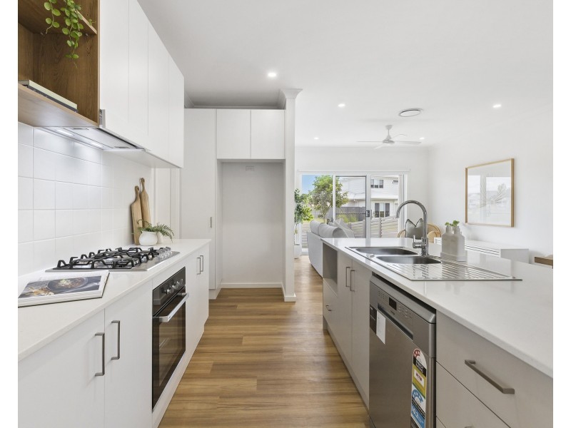 16 Commander Street, Thrumster NSW 2444