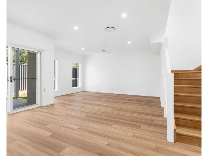2 Barley Avenue, Thrumster NSW 2444