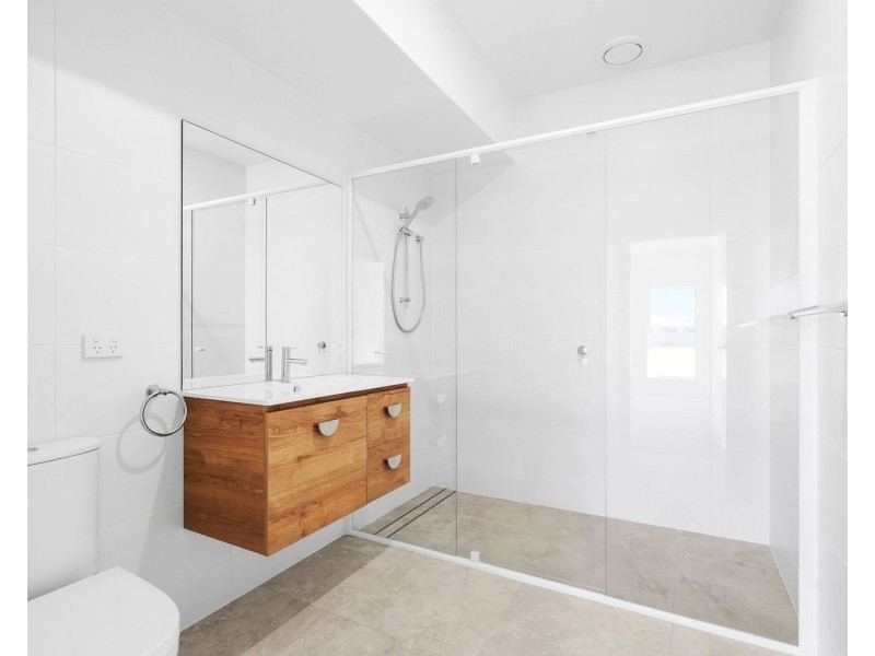 2 Barley Avenue, Thrumster NSW 2444