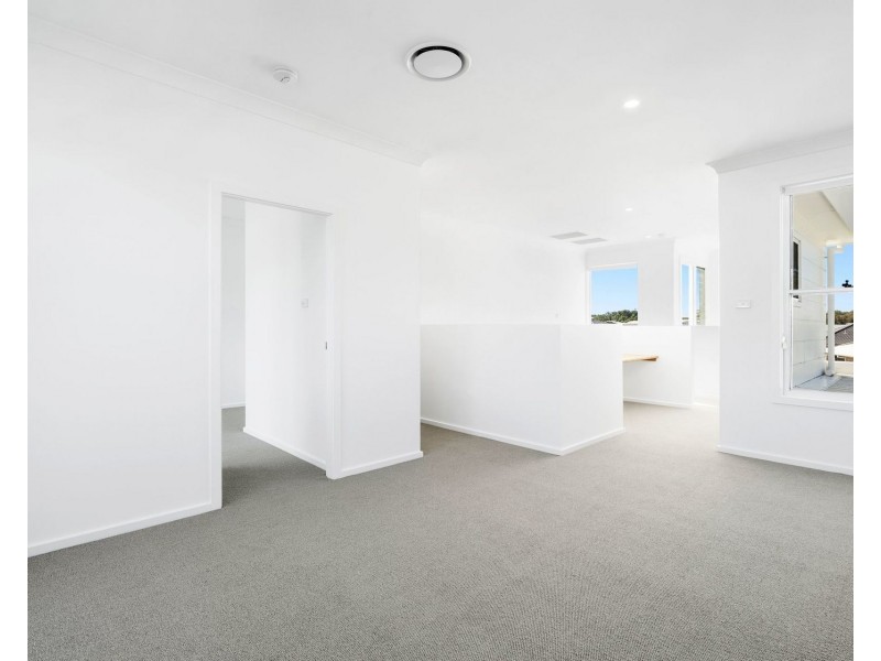 2 Barley Avenue, Thrumster NSW 2444