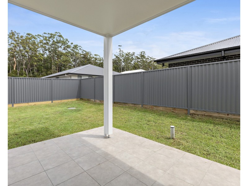 3 Commander Street, Thrumster NSW 2444