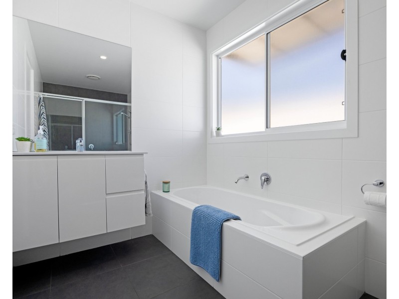 44 Boltwood Way, Thrumster NSW 2444