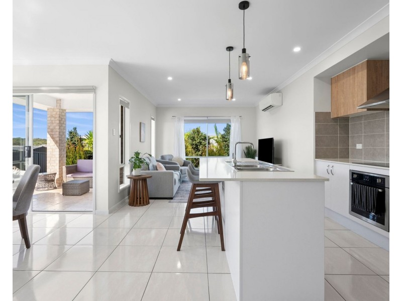 16 Scott Street, Thrumster NSW 2444