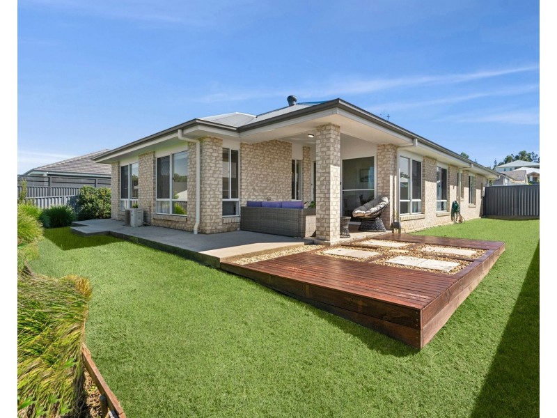 16 Scott Street, Thrumster NSW 2444