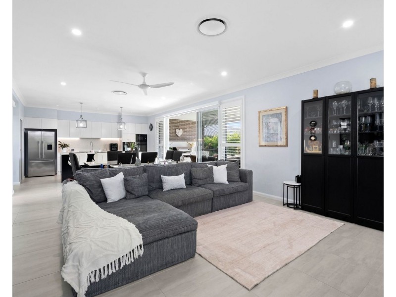 21 Wells Avenue, Thrumster NSW 2444
