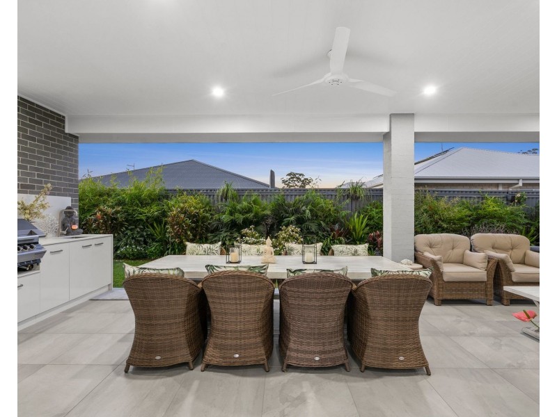 21 Wells Avenue, Thrumster NSW 2444