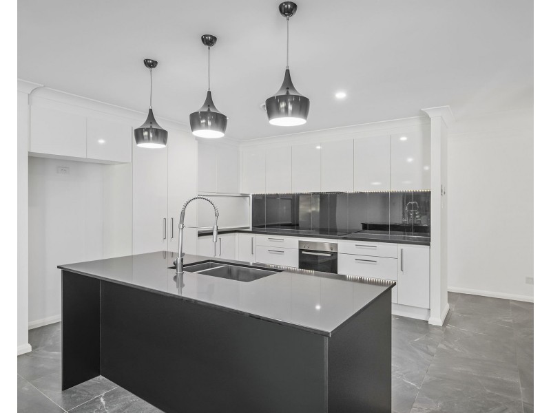 102 Capital Drive, Thrumster NSW 2444