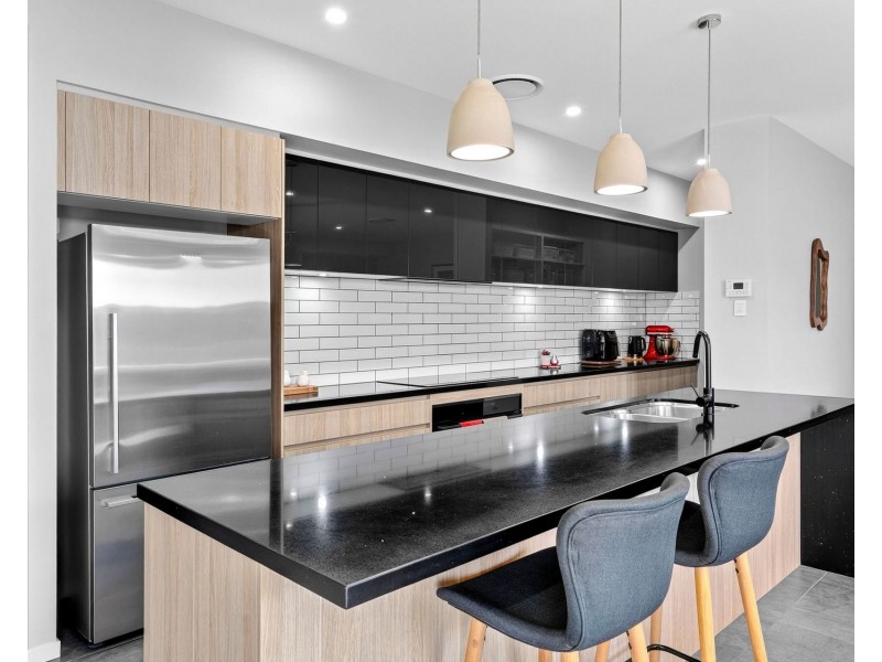 81 Sovereign Drive, Thrumster NSW 2444