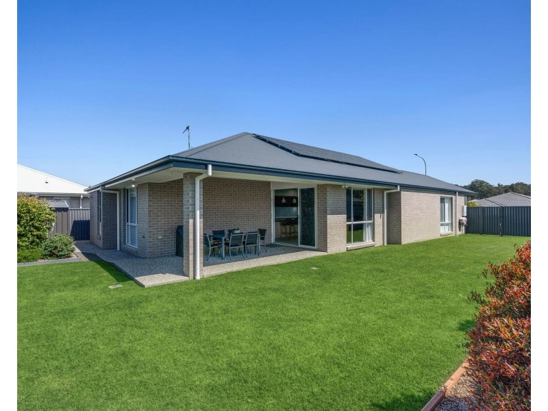 81 Sovereign Drive, Thrumster NSW 2444