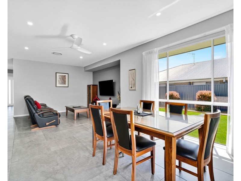 81 Sovereign Drive, Thrumster NSW 2444