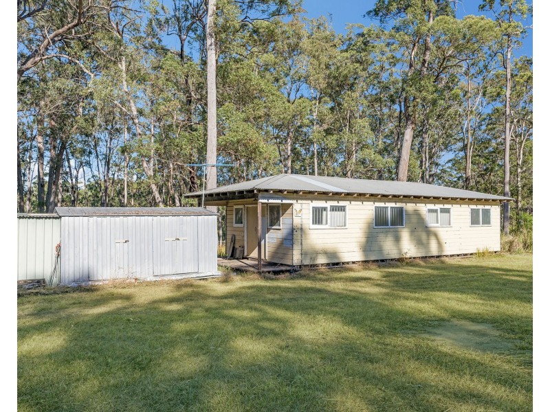 60 Rodeo Drive, Kundabung NSW 2441