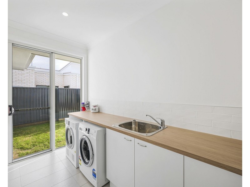 119 Neave Way, Thrumster NSW 2444