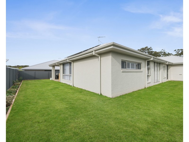 119 Neave Way, Thrumster NSW 2444
