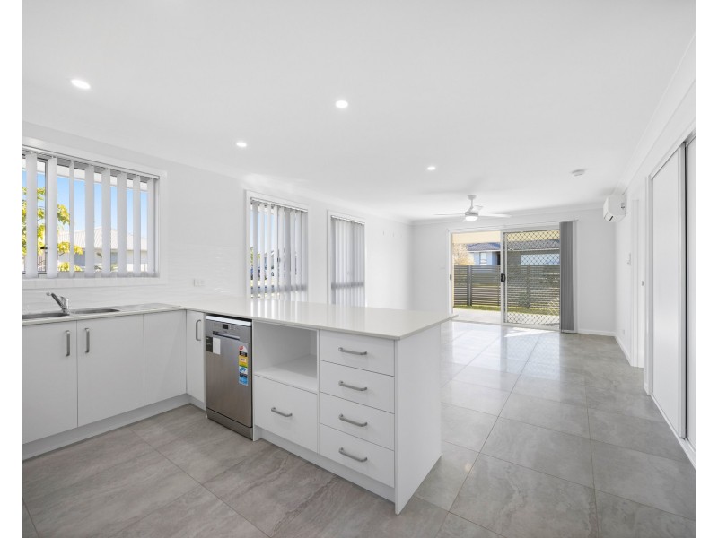 1 Pountney Avenue, Thrumster NSW 2444
