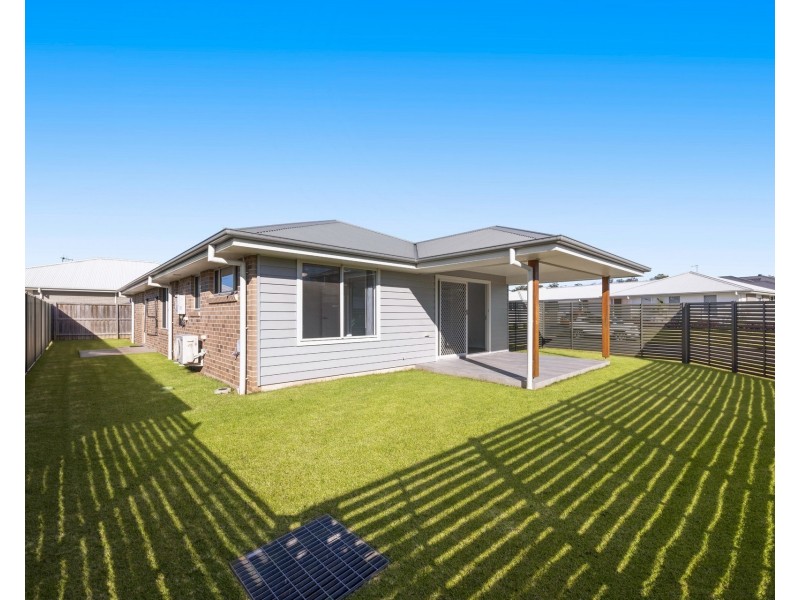 1 Pountney Avenue, Thrumster NSW 2444
