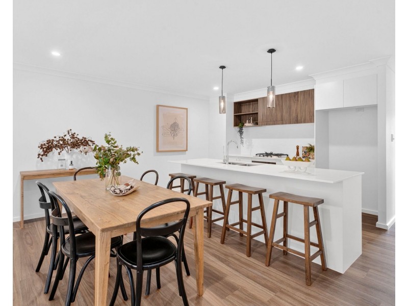 17 MacKellar Way, Thrumster NSW 2444