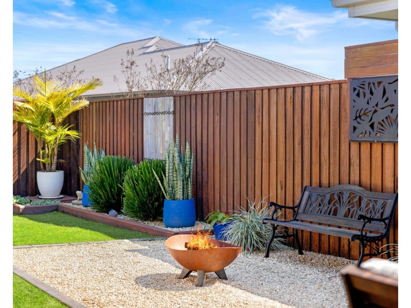 15 Day Circuit, Thrumster NSW 2444