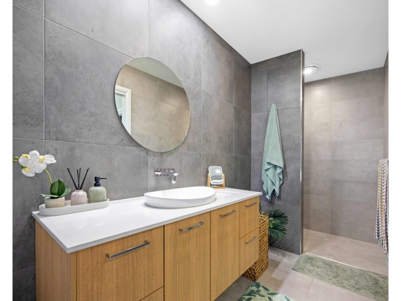 15 Day Circuit, Thrumster NSW 2444