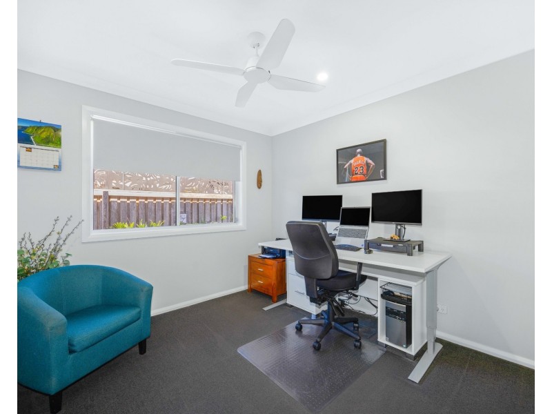 15 Day Circuit, Thrumster NSW 2444