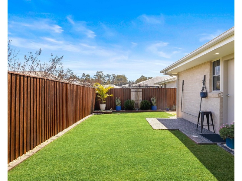 15 Day Circuit, Thrumster NSW 2444