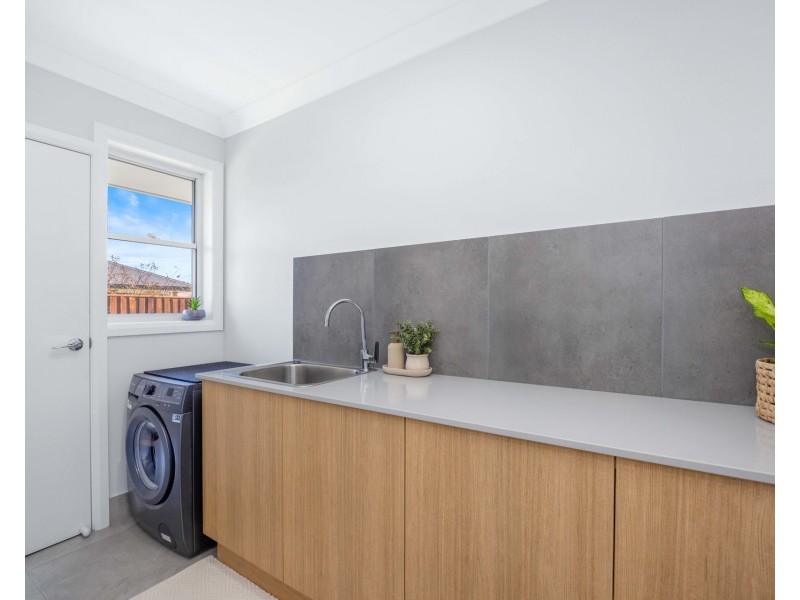 15 Day Circuit, Thrumster NSW 2444