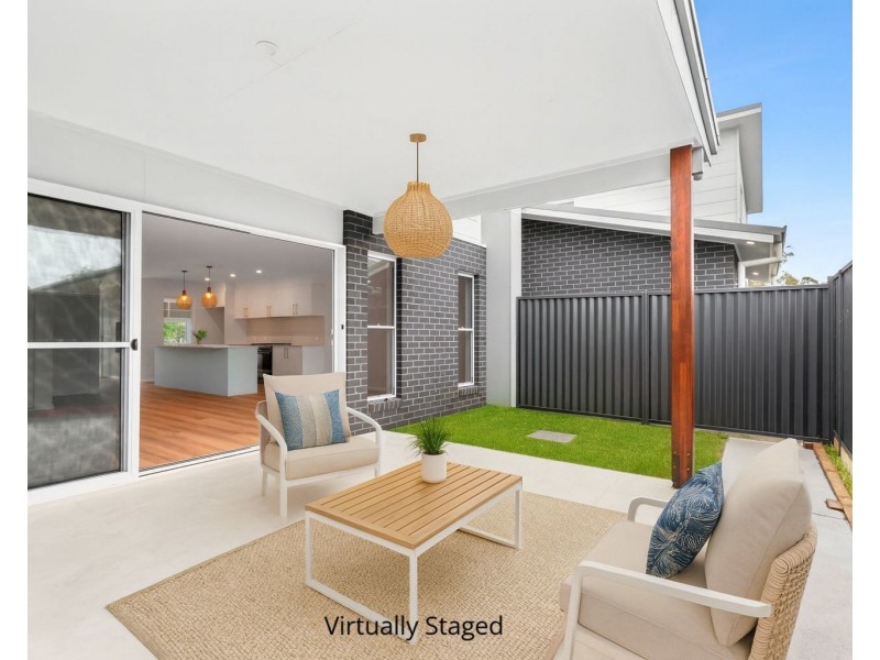 2/4 Wildwood Way, Thrumster NSW 2444