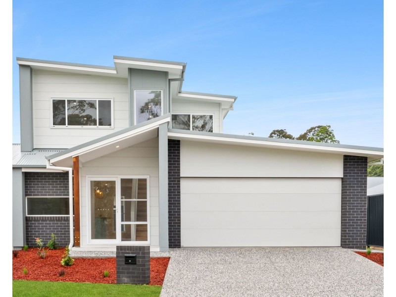 2/4 Wildwood Way, Thrumster NSW 2444