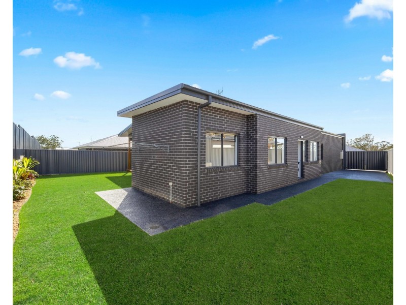 3 Aniseed Avenue, Thrumster NSW 2444