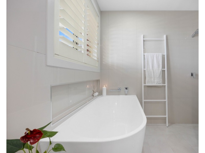 1510 Ocean Drive, Lake Cathie NSW 2445