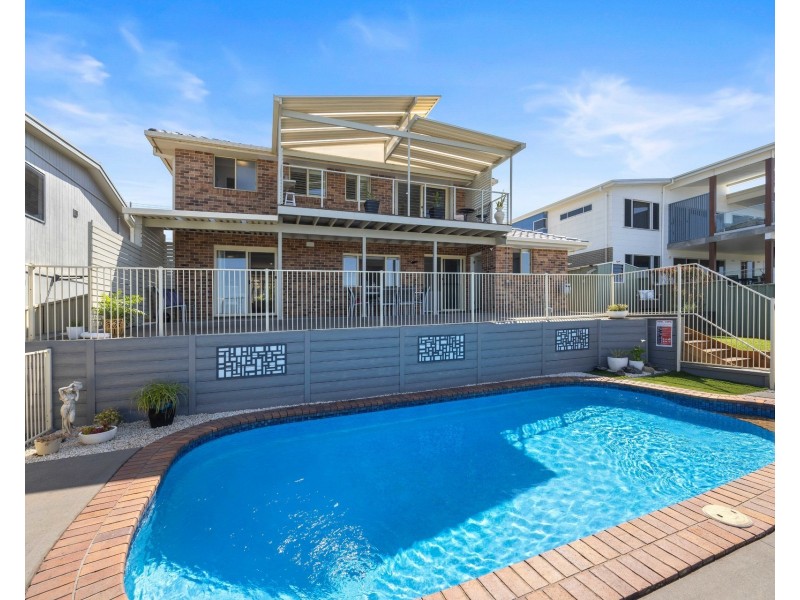 1510 Ocean Drive, Lake Cathie NSW 2445