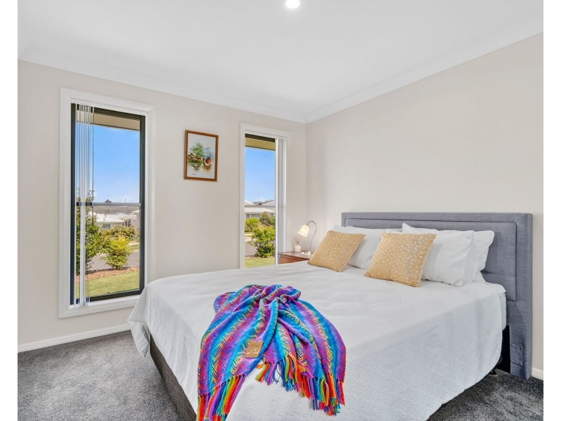 15 Scott Street, Thrumster NSW 2444