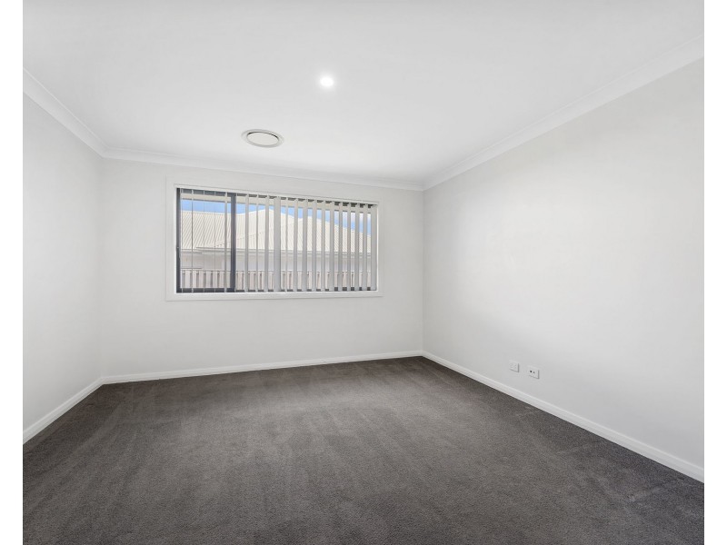 6 York Street, Thrumster NSW 2444