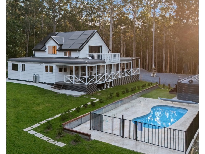18 Kristel Place, Lake Innes NSW 2446