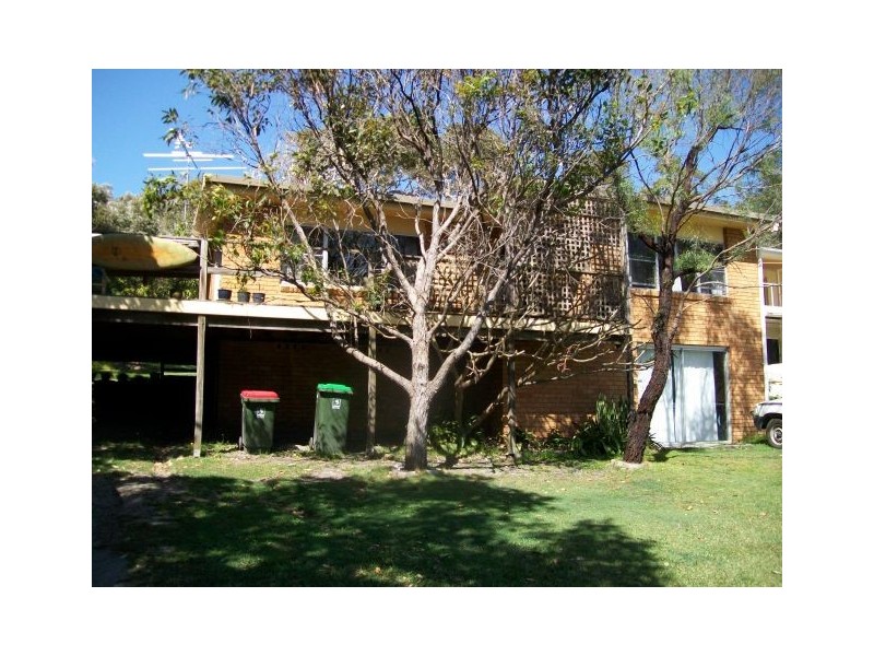 10 Home Street, Hat Head NSW 2440