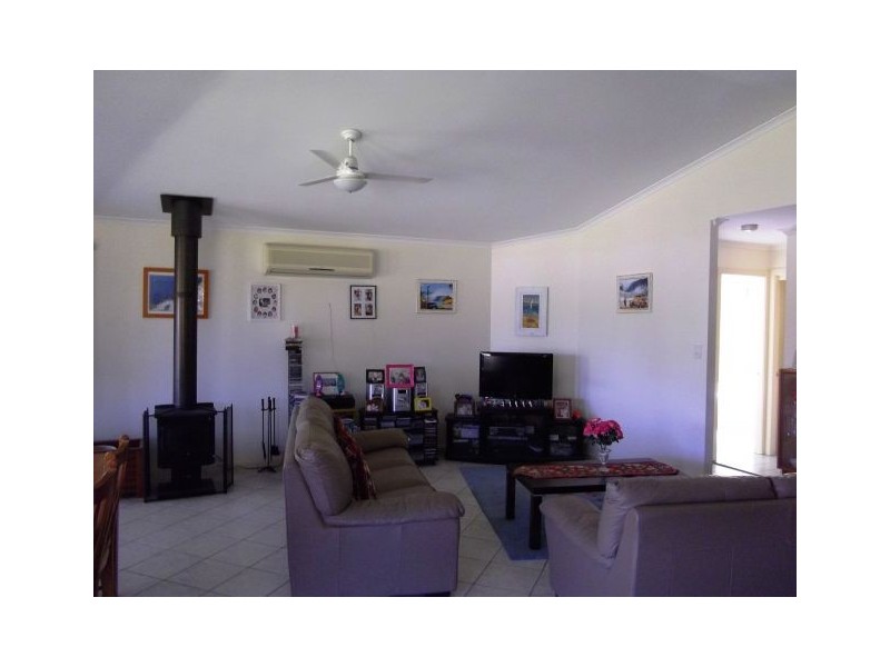 61 Neville Morton Drive, Crescent Head NSW 2440