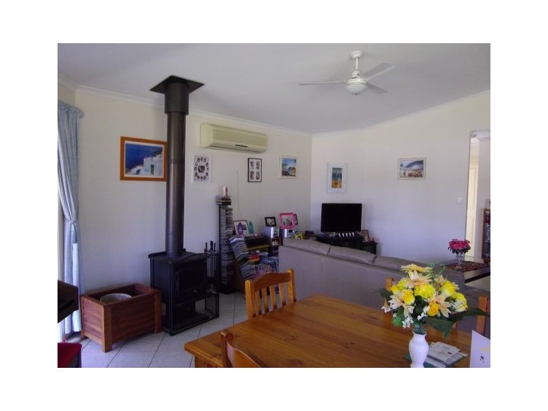 61 Neville Morton Drive, Crescent Head NSW 2440