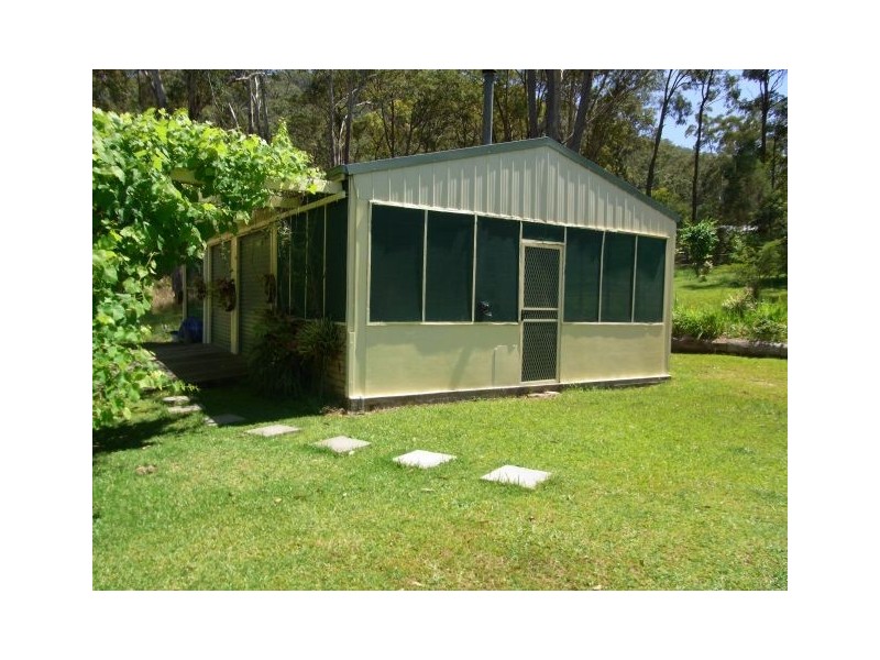 61 Neville Morton Drive, Crescent Head NSW 2440