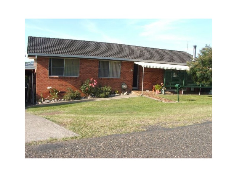 76 EDGAR, Frederickton NSW 2440