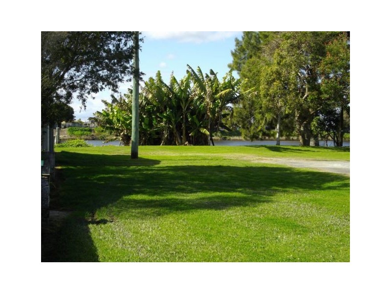 18 Vincent Avenue & 1B Verge Street, Smithtown NSW 2440