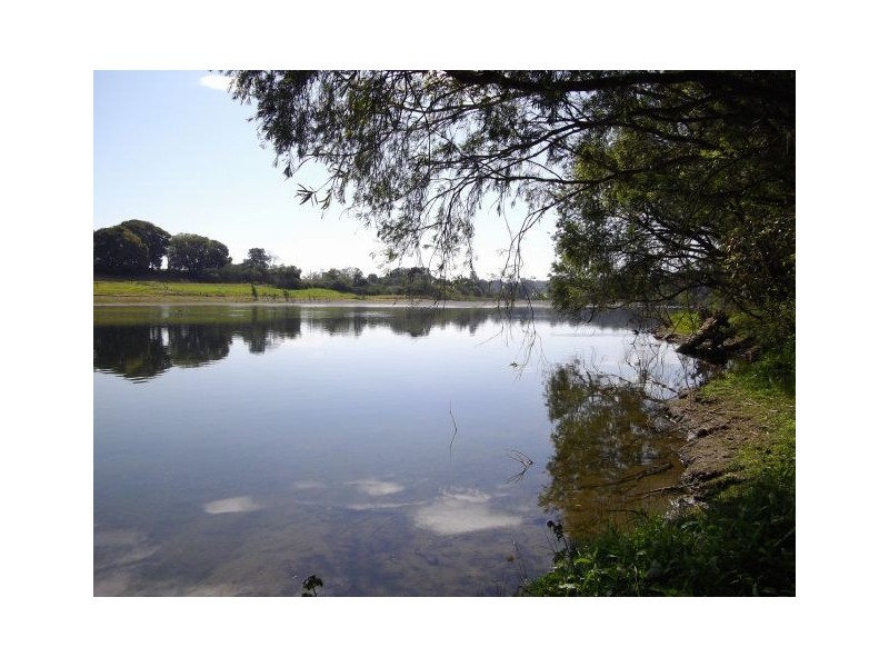 797 Armidale Road, Skillion Flat NSW 2440