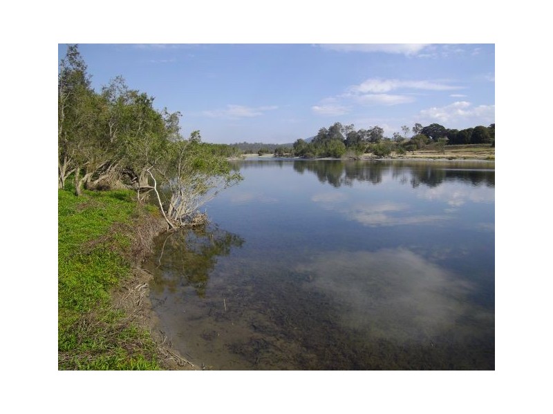 797 Armidale Road, Skillion Flat NSW 2440
