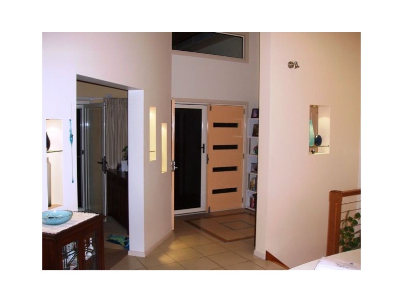 12 Home Street, Hat Head NSW 2440