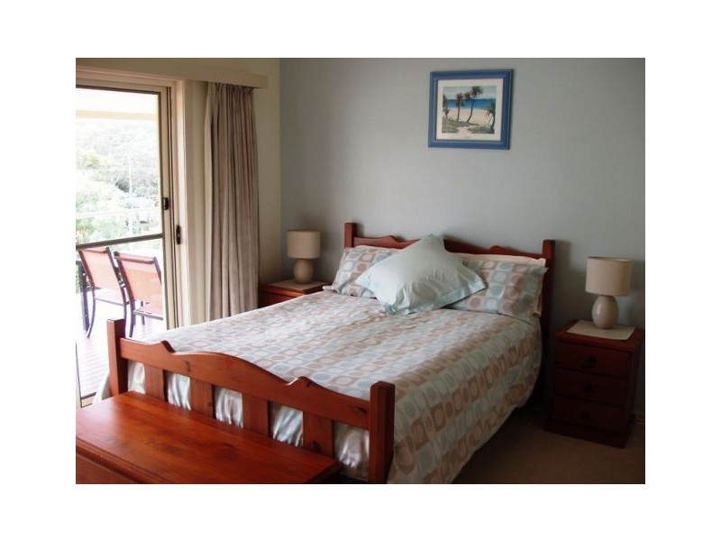 12 Home Street, Hat Head NSW 2440