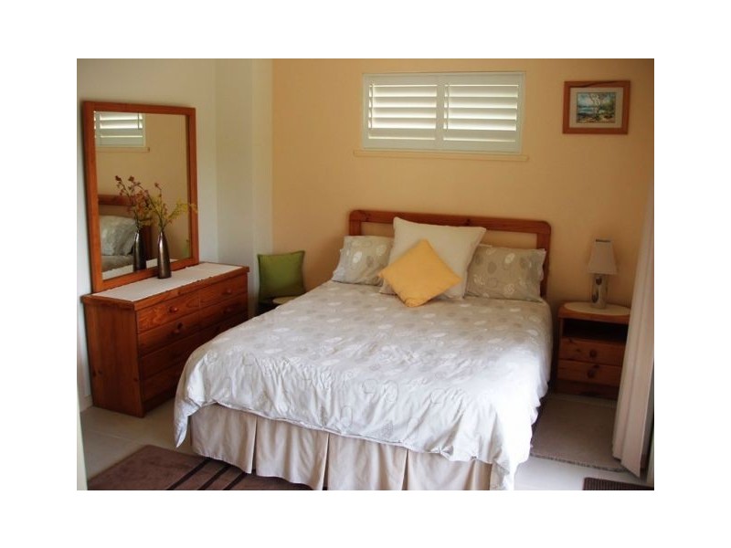 12 Home Street, Hat Head NSW 2440