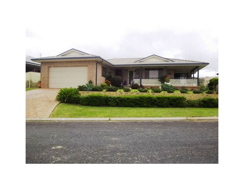 8 James Grimwade Place, East Kempsey NSW 2440