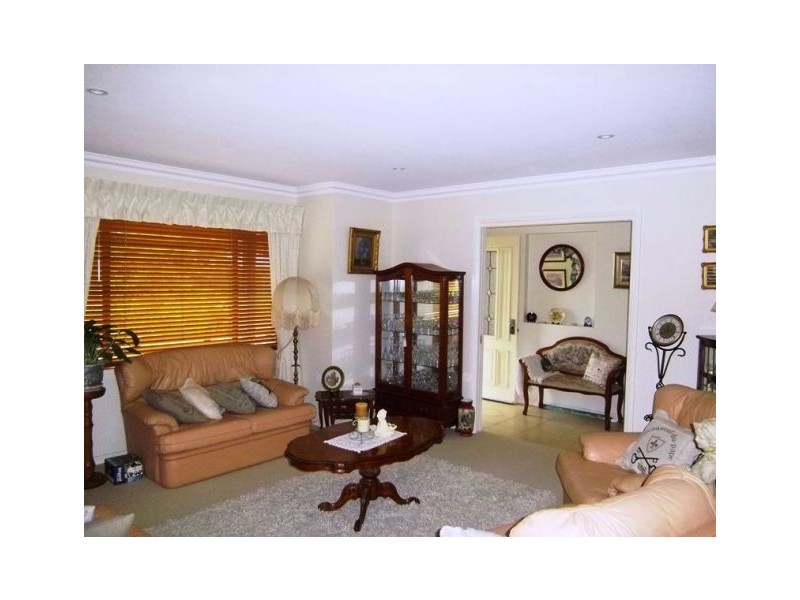 8 James Grimwade Place, East Kempsey NSW 2440