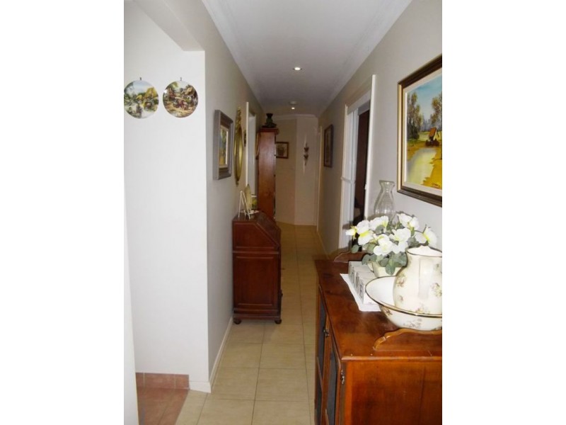 8 James Grimwade Place, East Kempsey NSW 2440