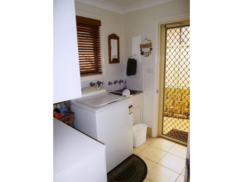 8 James Grimwade Place, East Kempsey NSW 2440